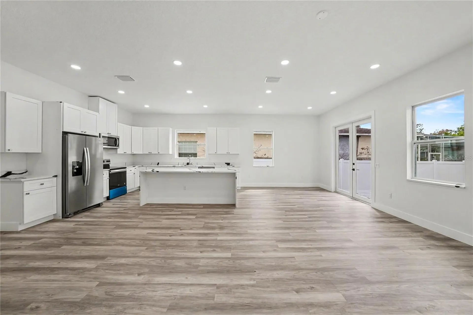 5240 66th Way N St Petersburg FL 33709