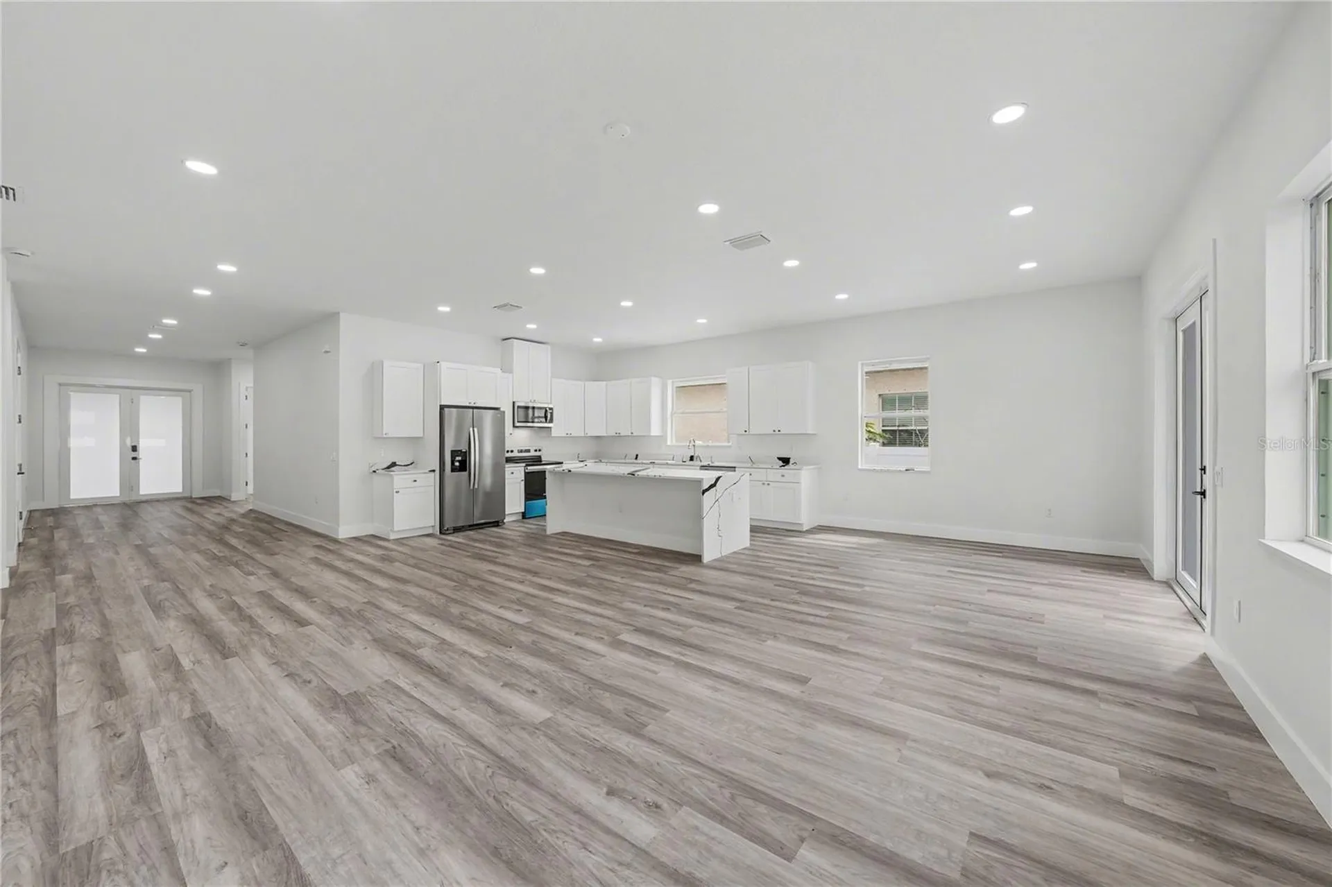 5240 66th Way N St Petersburg FL 33709
