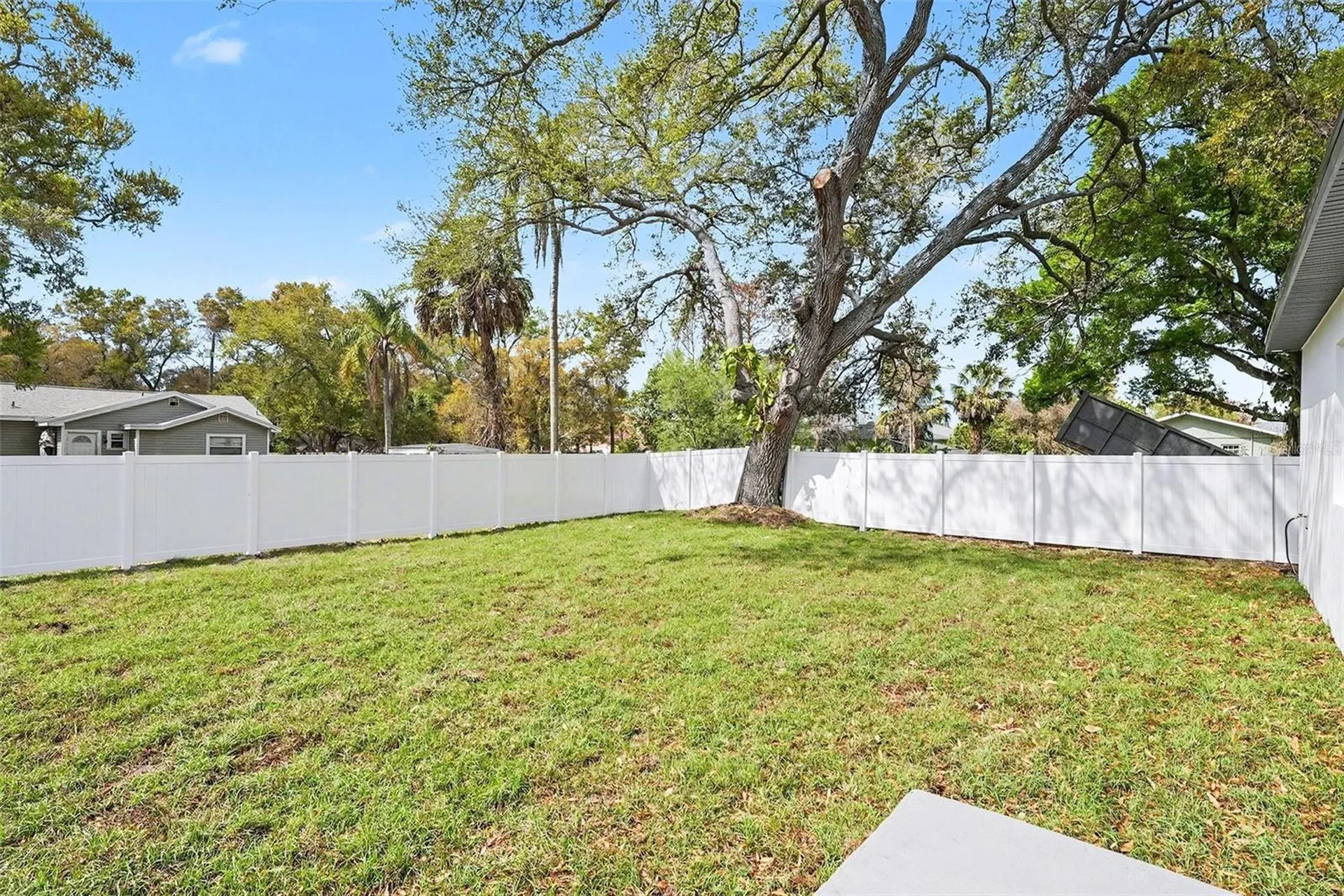 5240 66th Way N St Petersburg FL 33709