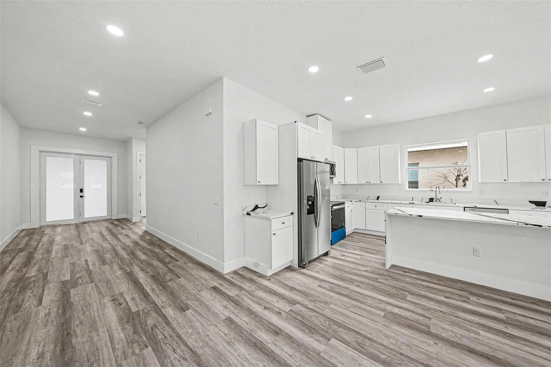 5240 66th Way N St Petersburg FL 33709