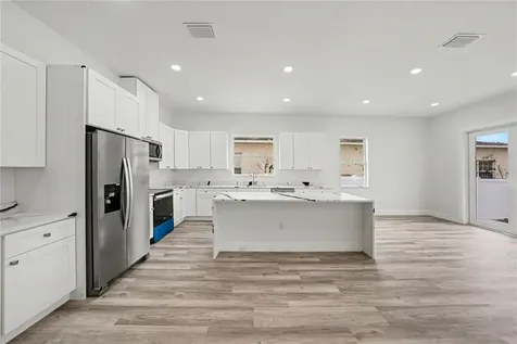 5240 66th Way N St Petersburg FL 33709