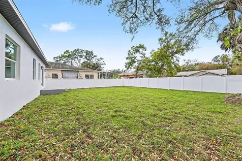 5240 66th Way N St Petersburg FL 33709