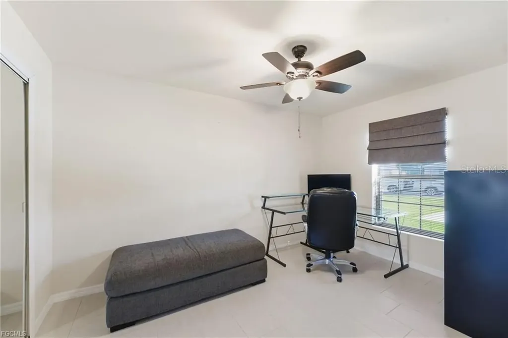 528 SE 5th Place Cape Coral FL 33990