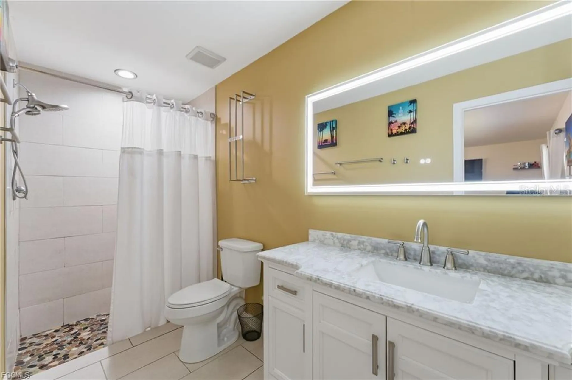 528 SE 5th Place Cape Coral FL 33990