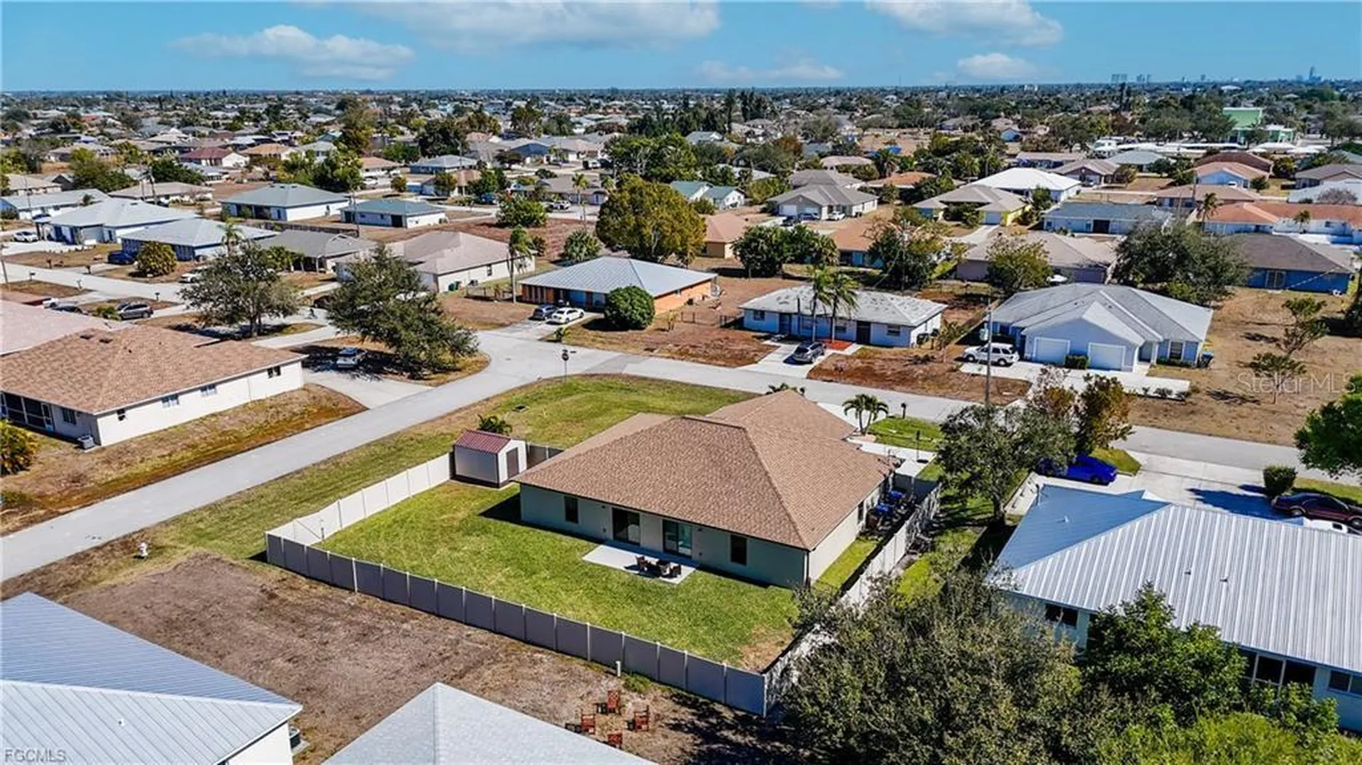 528 SE 5th Place Cape Coral FL 33990
