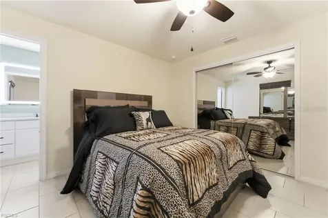 528 SE 5th Place Cape Coral FL 33990