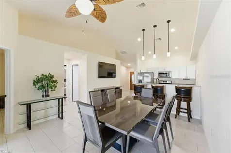 528 SE 5th Place Cape Coral FL 33990
