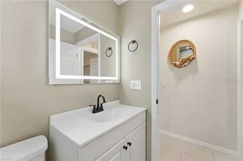 528 SE 5th Place Cape Coral FL 33990