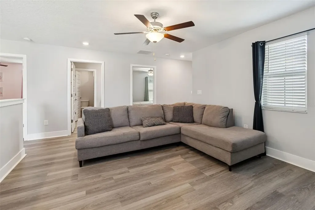 9822 Little Bluestem Drive Land O Lakes FL 34637