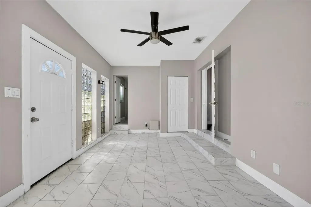 2714 W Grace Street Tampa FL 33607