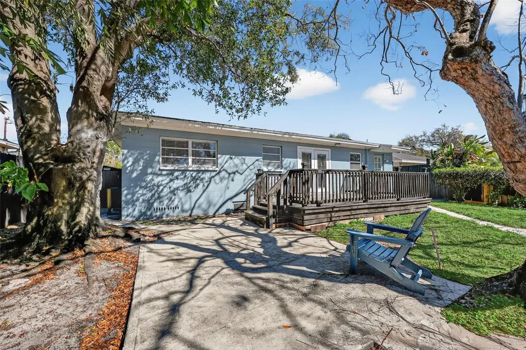 2714 W Grace Street Tampa FL 33607