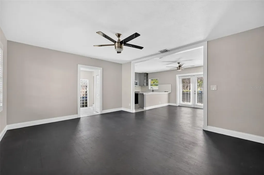 2714 W Grace Street Tampa FL 33607