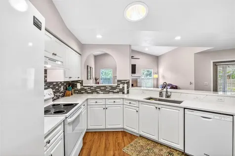 7602 SW 50th Road Gainesville FL 32608