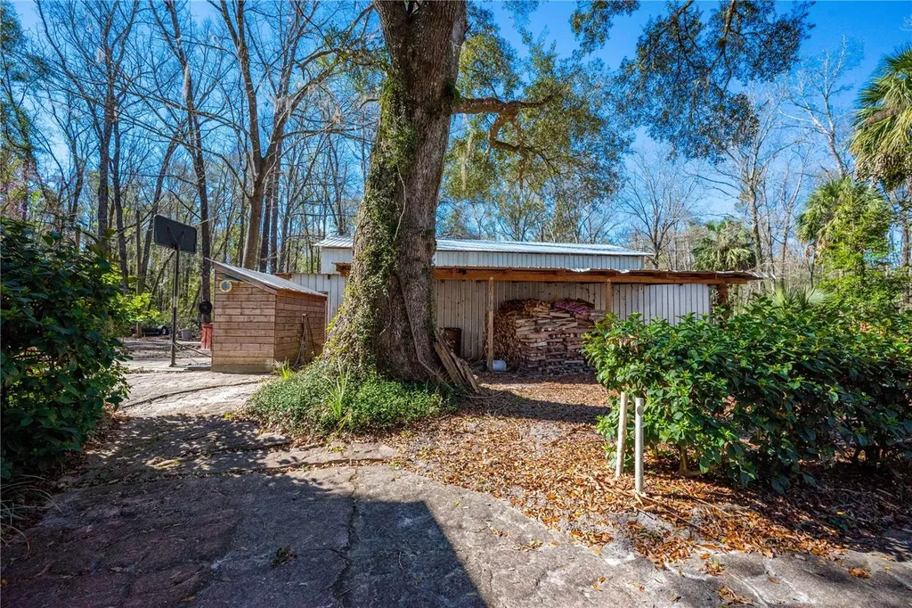 383 NE 355th Avenue Old Town FL 32680
