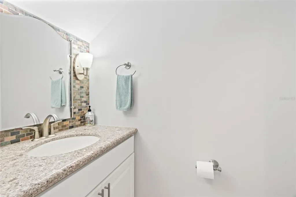 8230 Ambrose Cove Way Orlando FL 32819