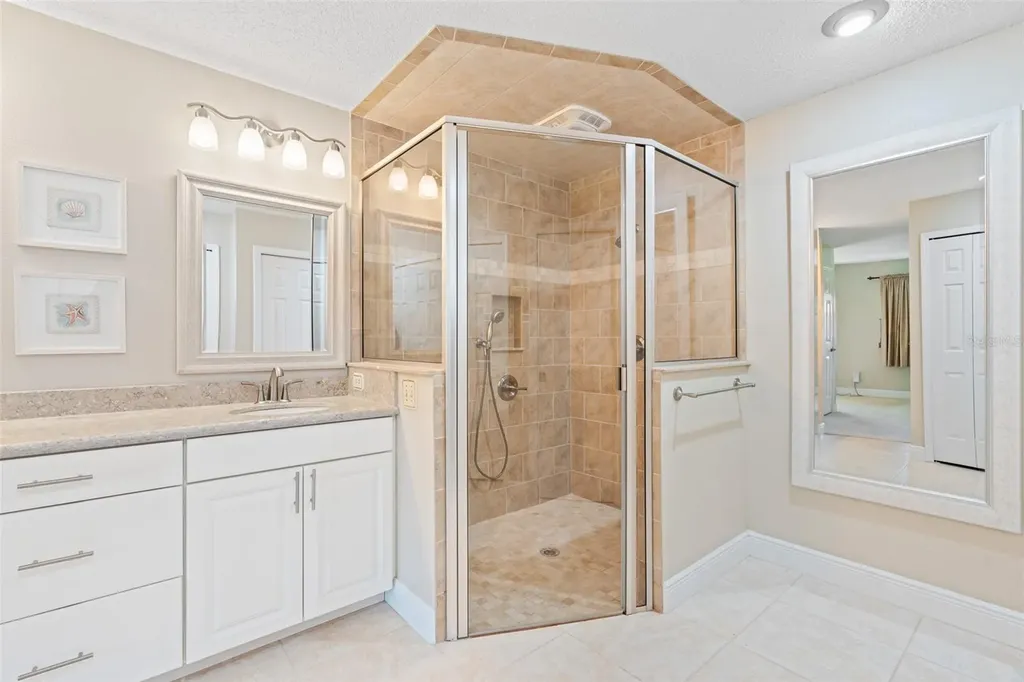 8230 Ambrose Cove Way Orlando FL 32819