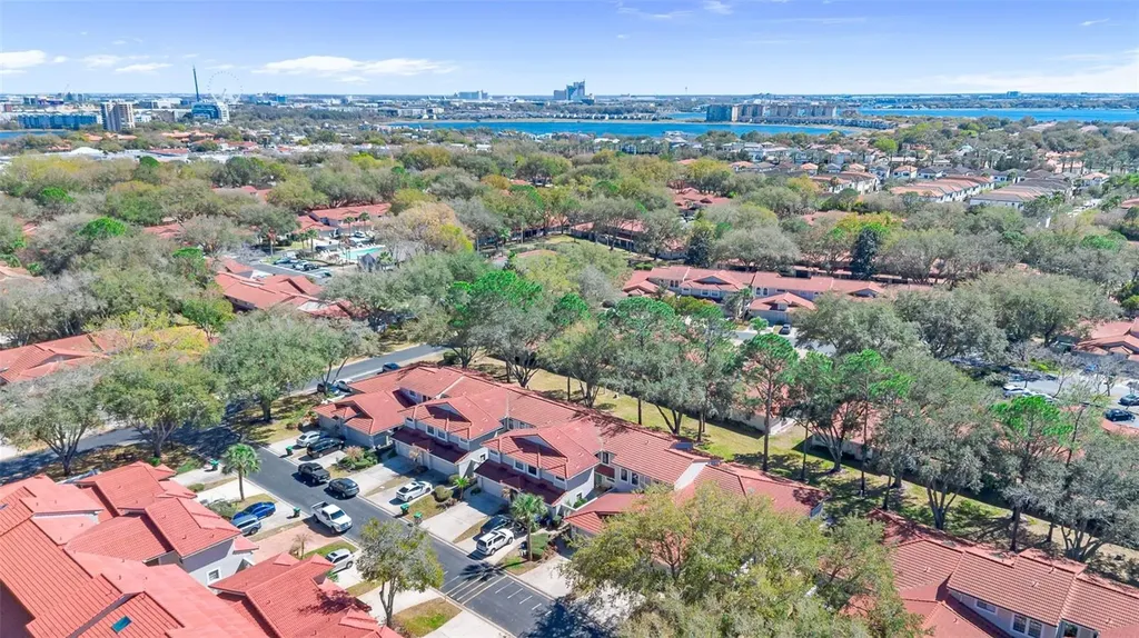 8230 Ambrose Cove Way Orlando FL 32819