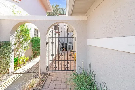 8230 Ambrose Cove Way Orlando FL 32819