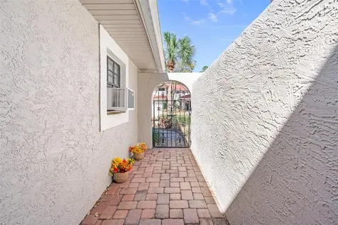 8230 Ambrose Cove Way Orlando FL 32819