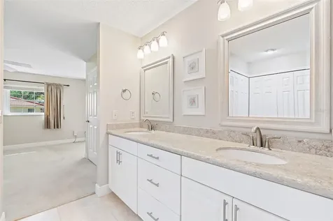 8230 Ambrose Cove Way Orlando FL 32819