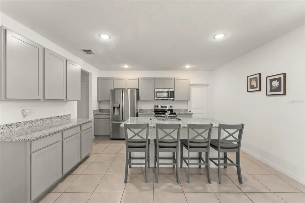 727 Costa Lane Debary FL 32713