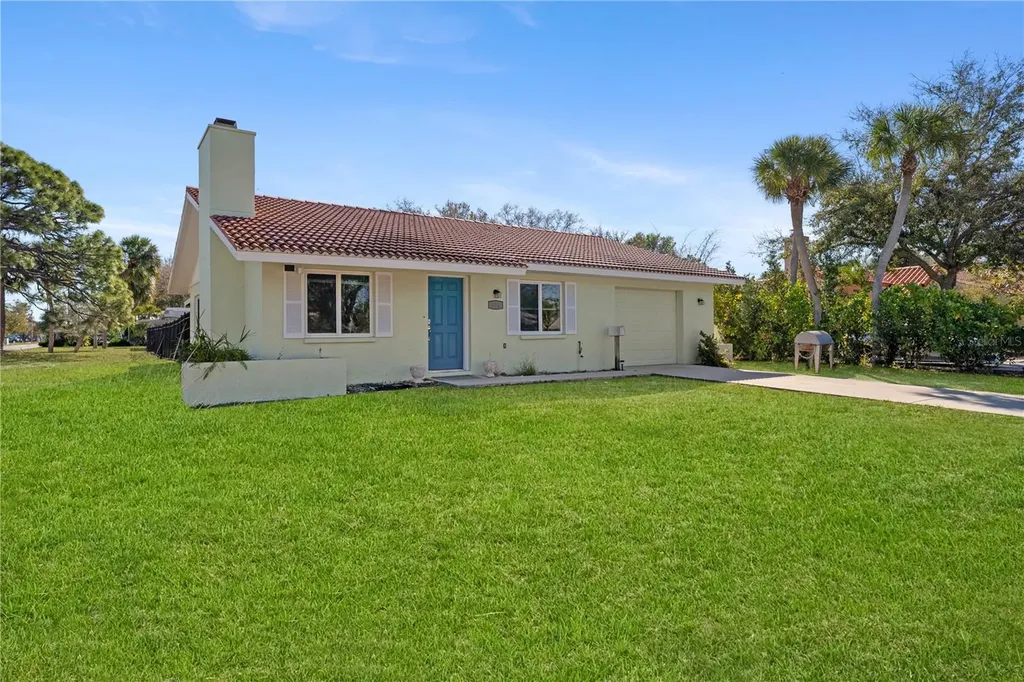 401 Nassau Street S Venice FL 34285