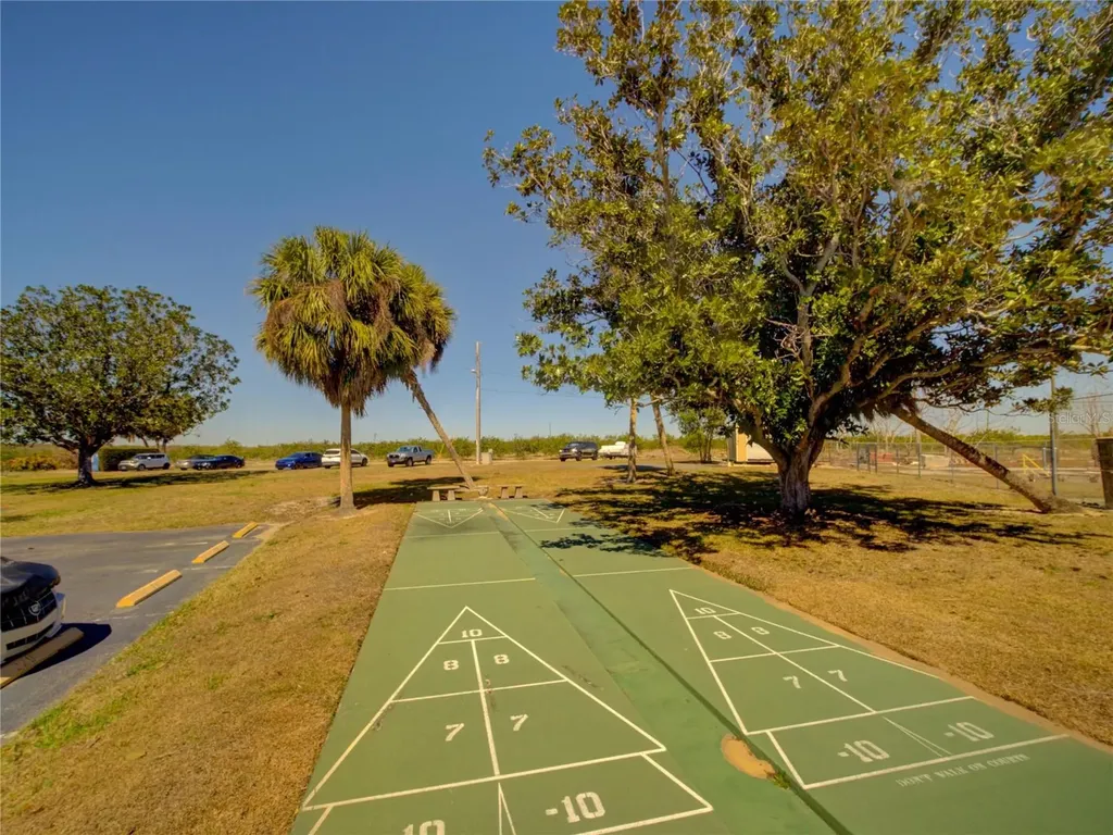 128 La Casa Lake Wales FL 33898