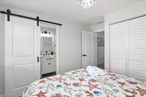 2405 48th Avenue W Bradenton FL 34207