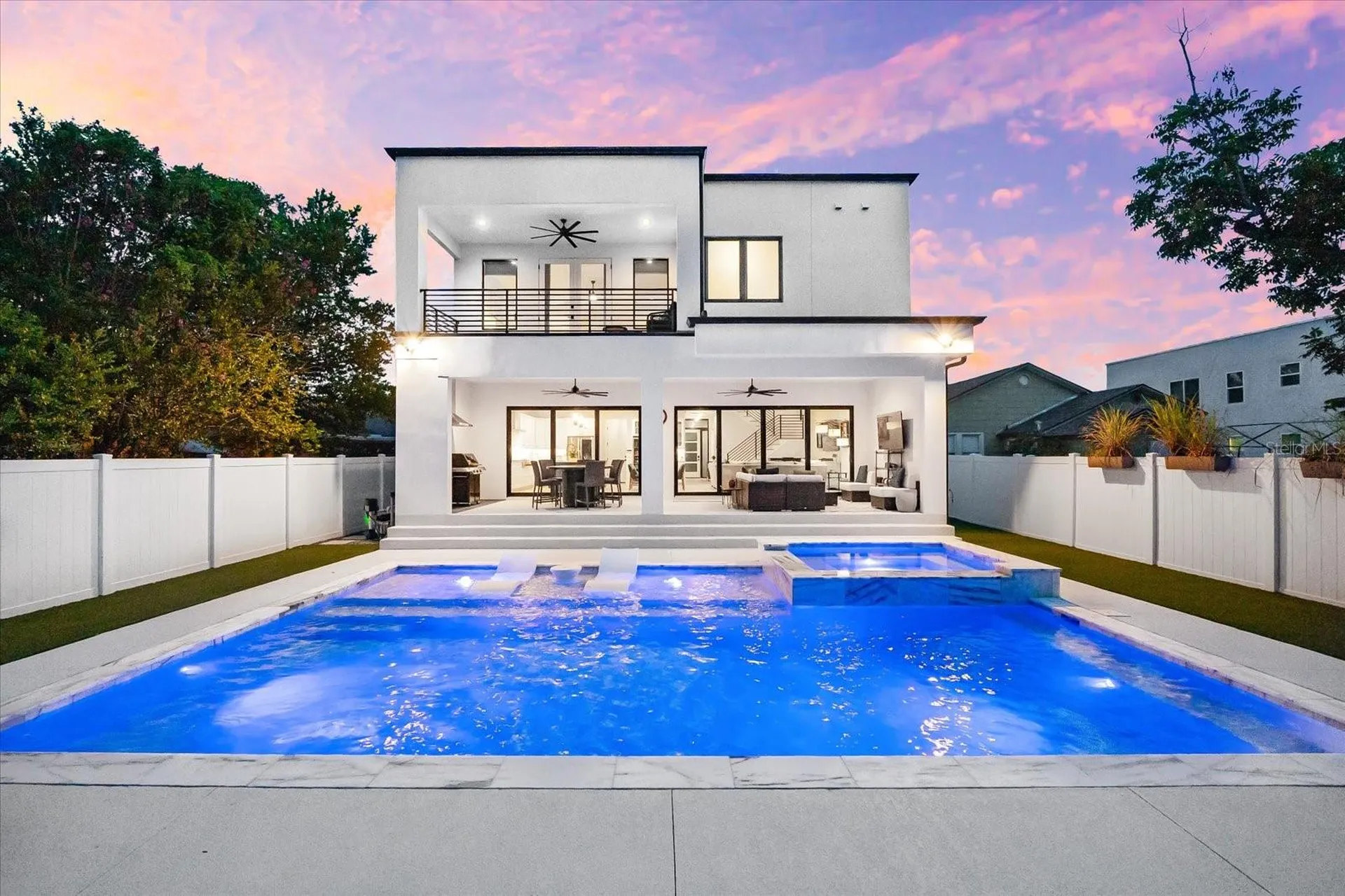 2707 Ridgewood Avenue Tampa FL 33602