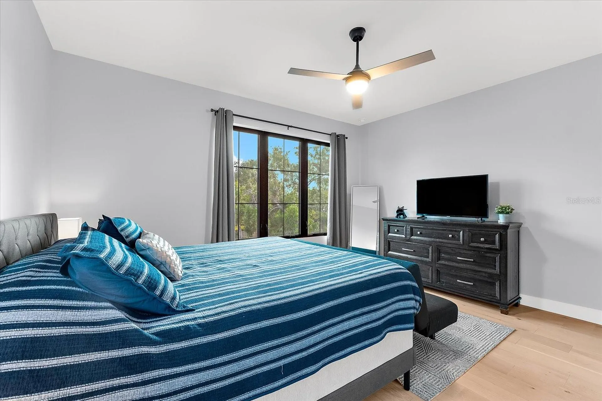 2707 Ridgewood Avenue Tampa FL 33602