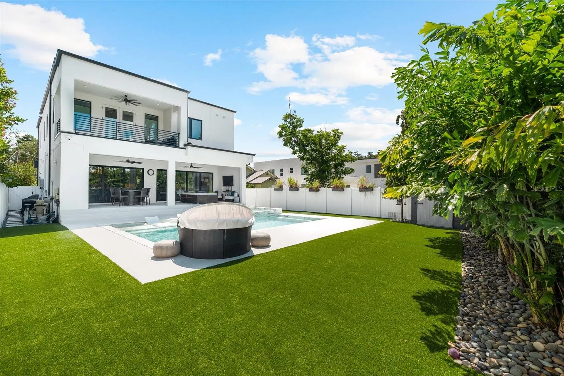 2707 Ridgewood Avenue Tampa FL 33602