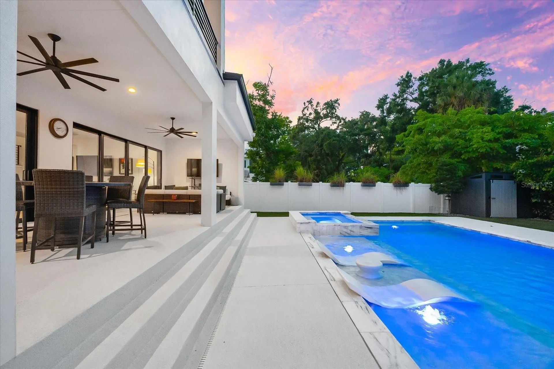 2707 Ridgewood Avenue Tampa FL 33602