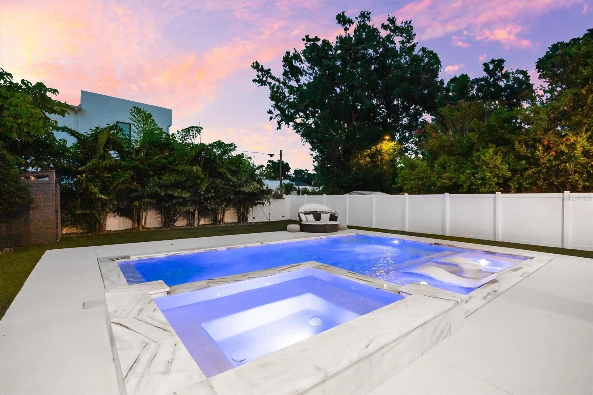2707 Ridgewood Avenue Tampa FL 33602