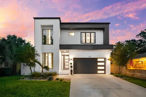 2707 Ridgewood Avenue Tampa FL 33602