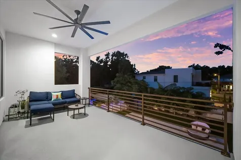 2707 Ridgewood Avenue Tampa FL 33602