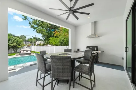 2707 Ridgewood Avenue Tampa FL 33602