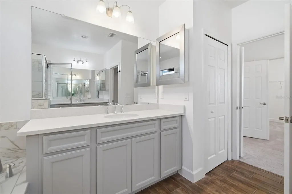 7431 Sungold Meadow Court Apollo Beach FL 33572
