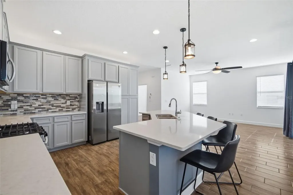 7431 Sungold Meadow Court Apollo Beach FL 33572