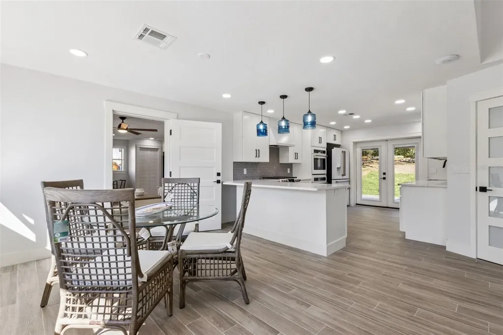 118 N Grandview Street Mount Dora FL 32757