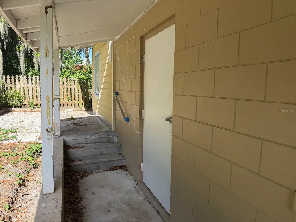 118 N Grandview Street Mount Dora FL 32757