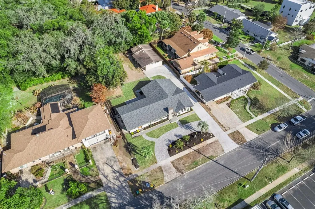 118 N Grandview Street Mount Dora FL 32757