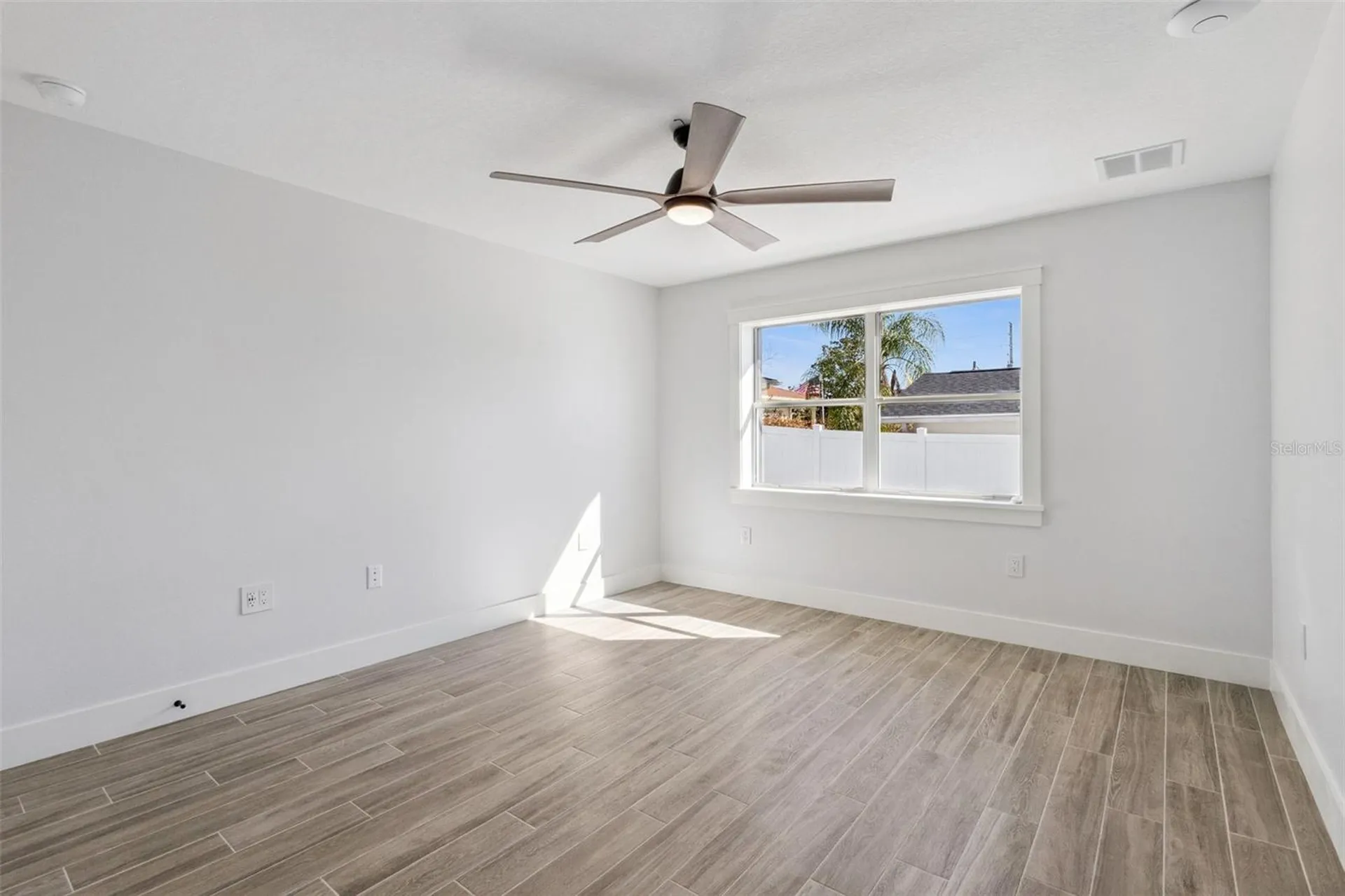 118 N Grandview Street Mount Dora FL 32757