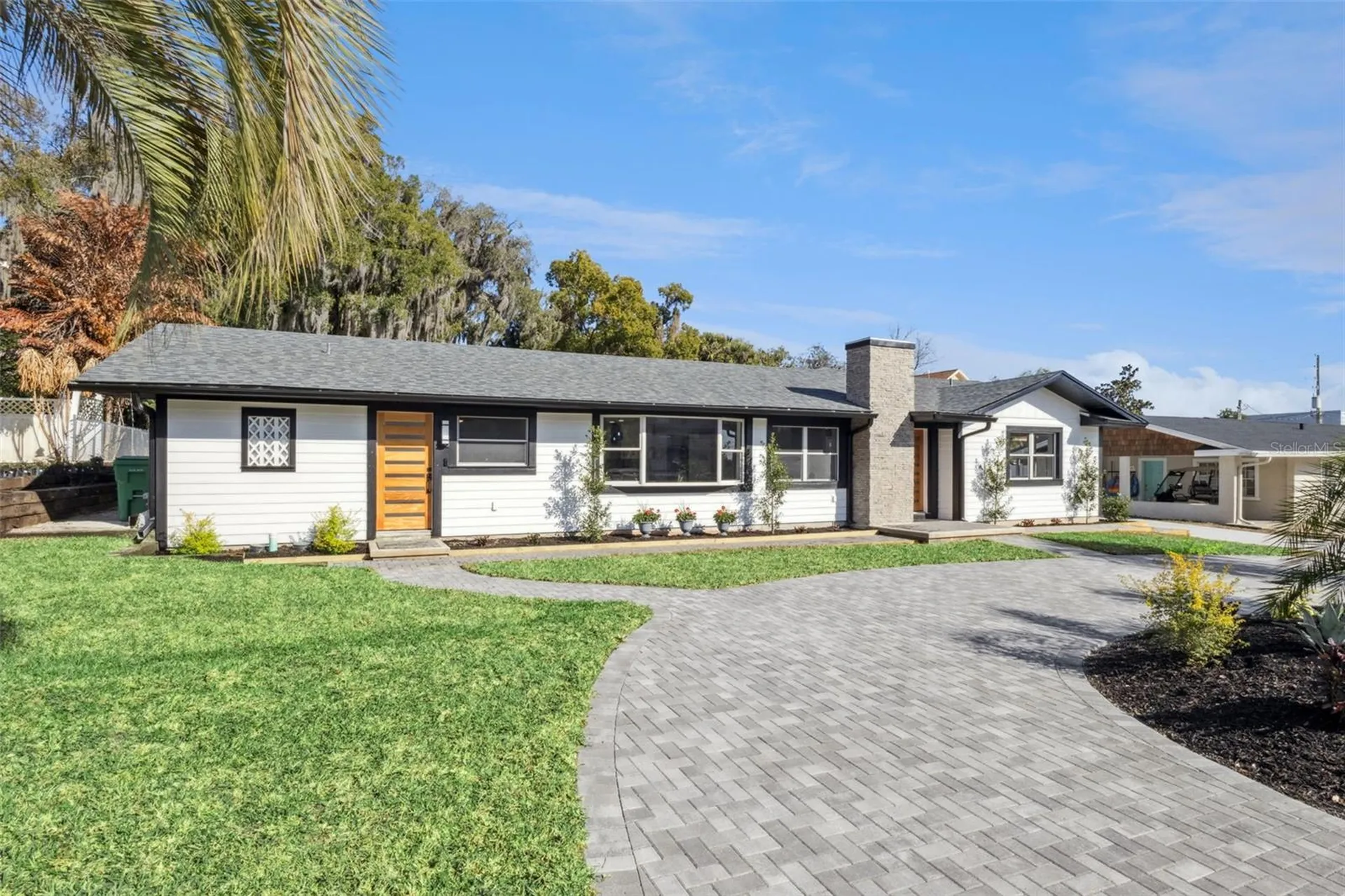 118 N Grandview Street Mount Dora FL 32757