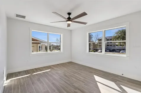 118 N Grandview Street Mount Dora FL 32757