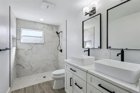 118 N Grandview Street Mount Dora FL 32757