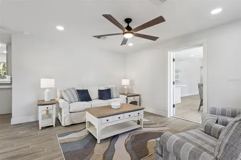 118 N Grandview Street Mount Dora FL 32757