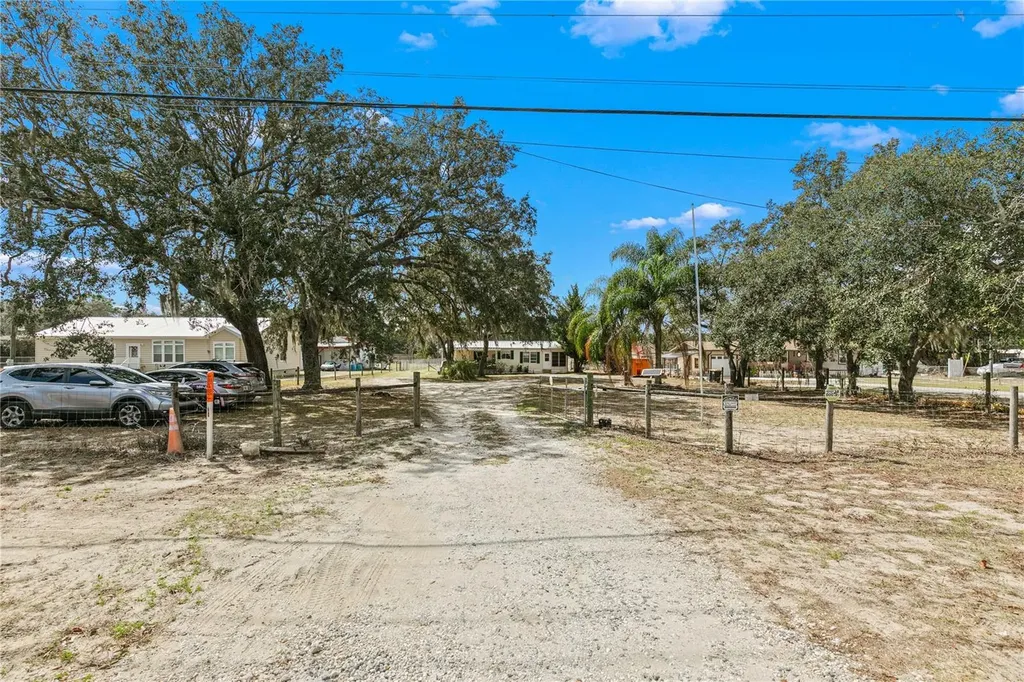 9098 Lake Hatchineha Road Haines City FL 33844