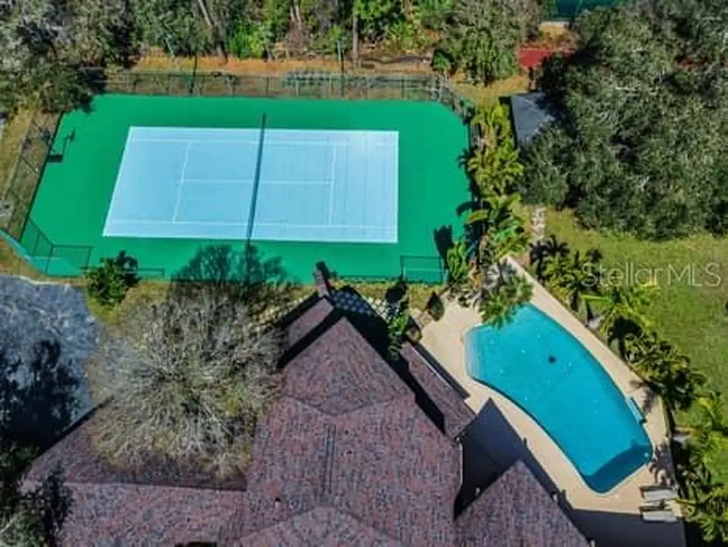 2390 Kent Place Clearwater FL 33764