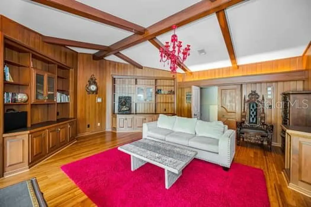 2390 Kent Place Clearwater FL 33764