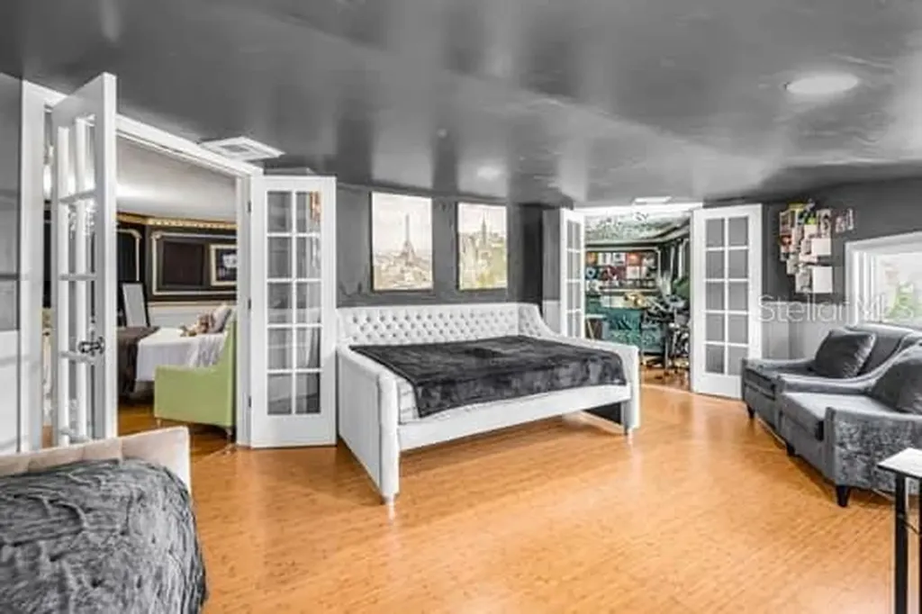 2390 Kent Place Clearwater FL 33764